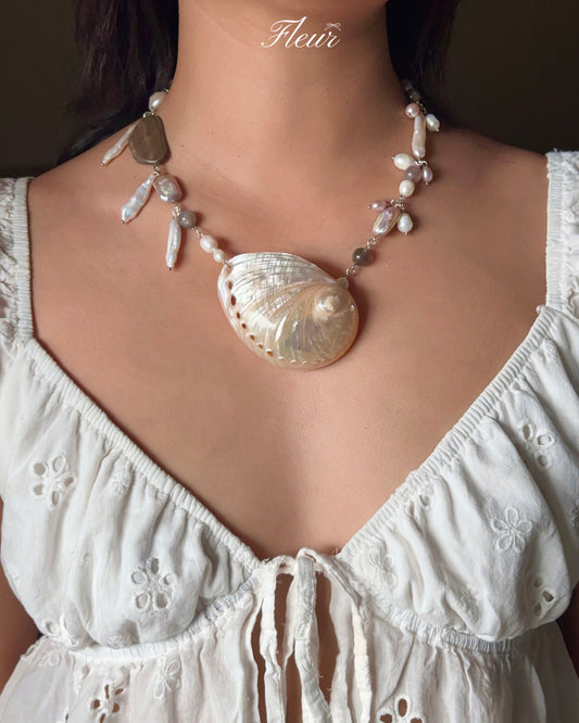 Pearl Shell Chic Necklace